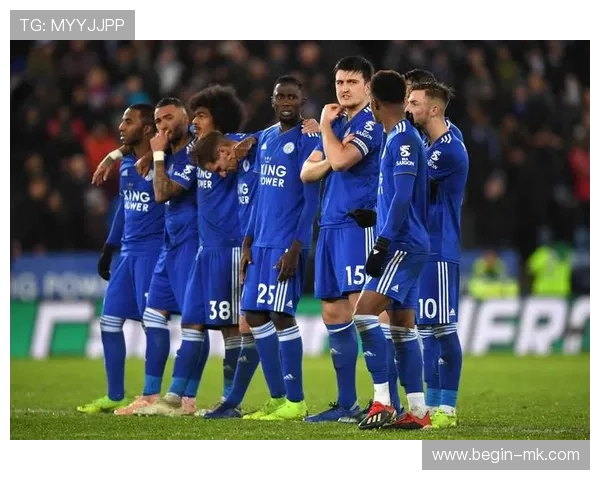 帕尔默前场组织力惊艳全场,球队进攻效率大幅提升 帕尔默前场组织力惊艳全场,球队进攻效率大幅提升